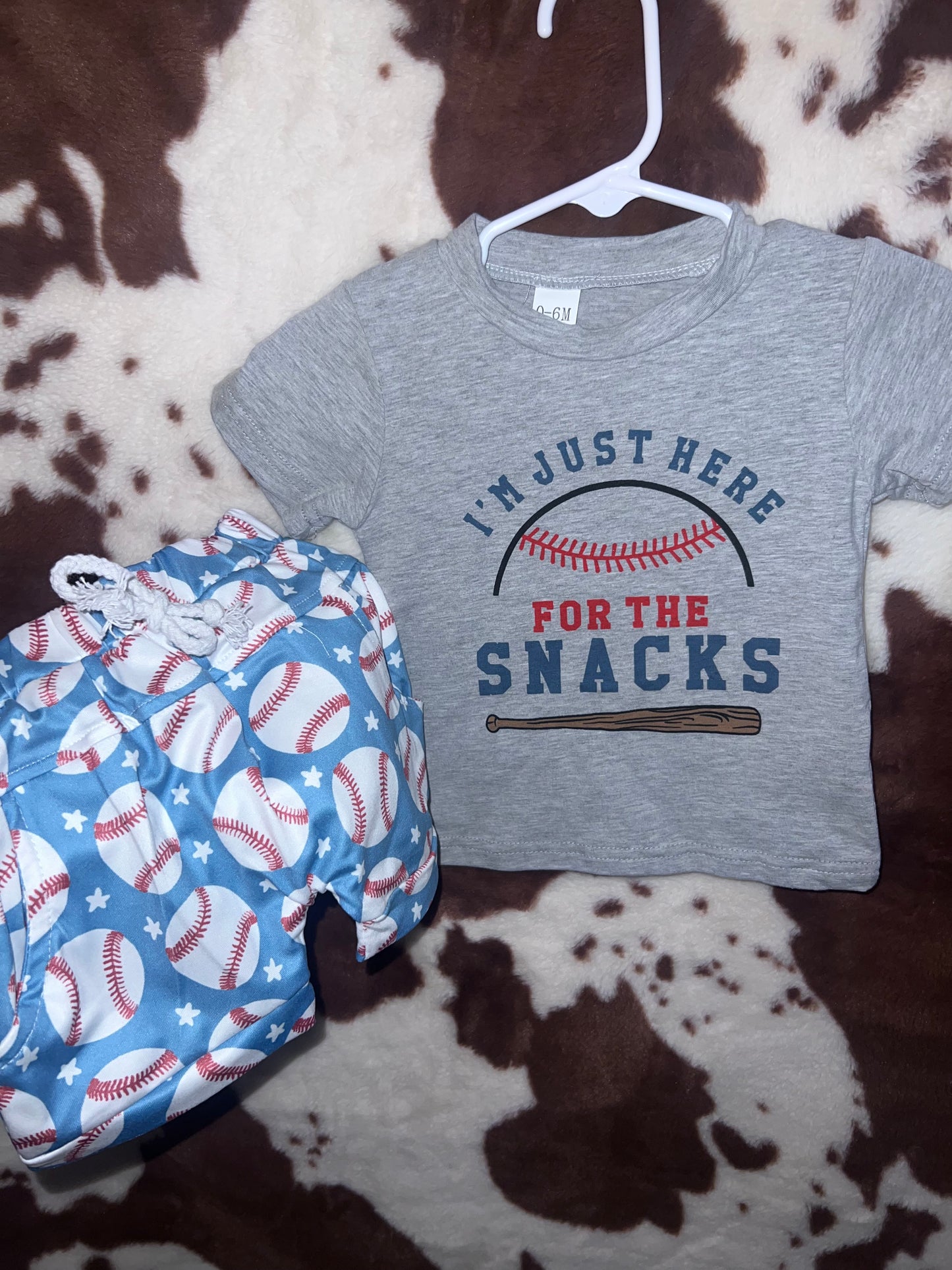 Just here for the snacks boy set