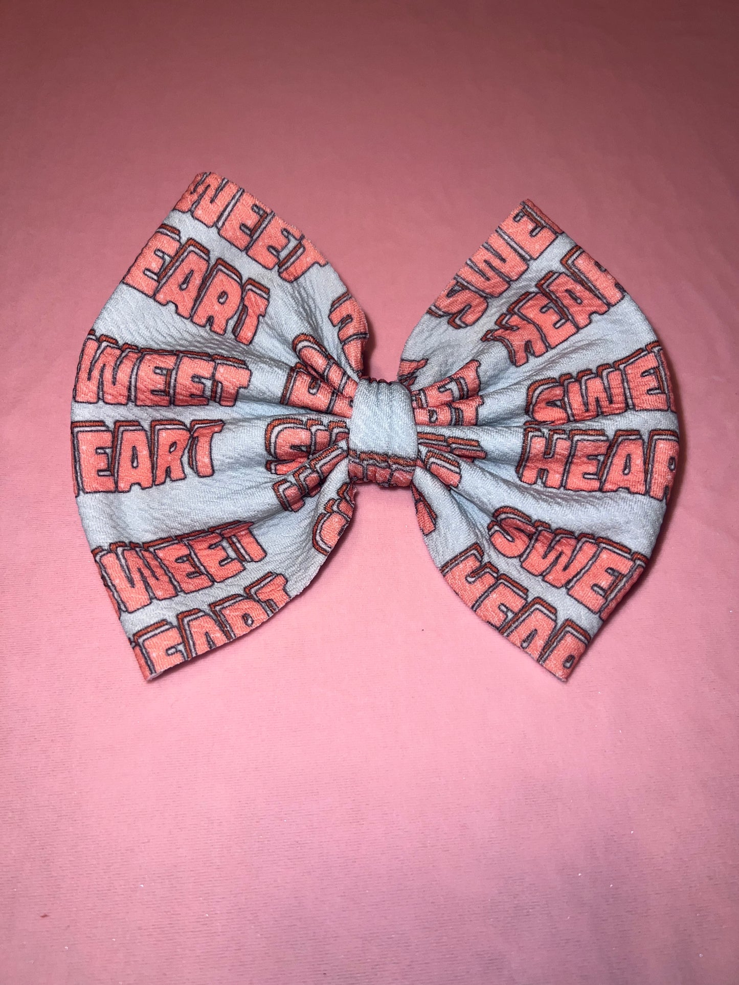 Sweet heart bow