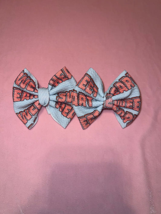 Sweet heart bow