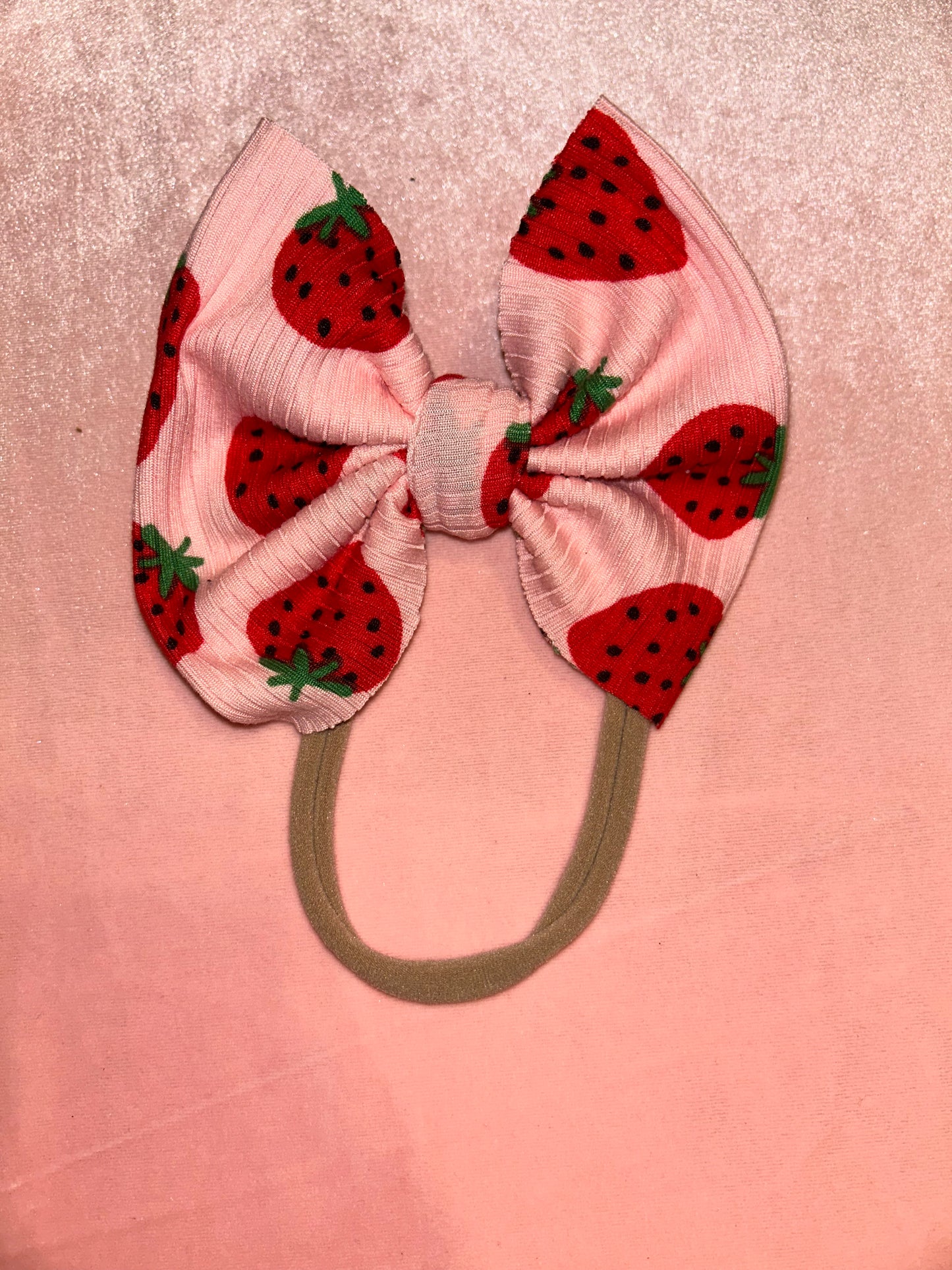 Strawberry bows