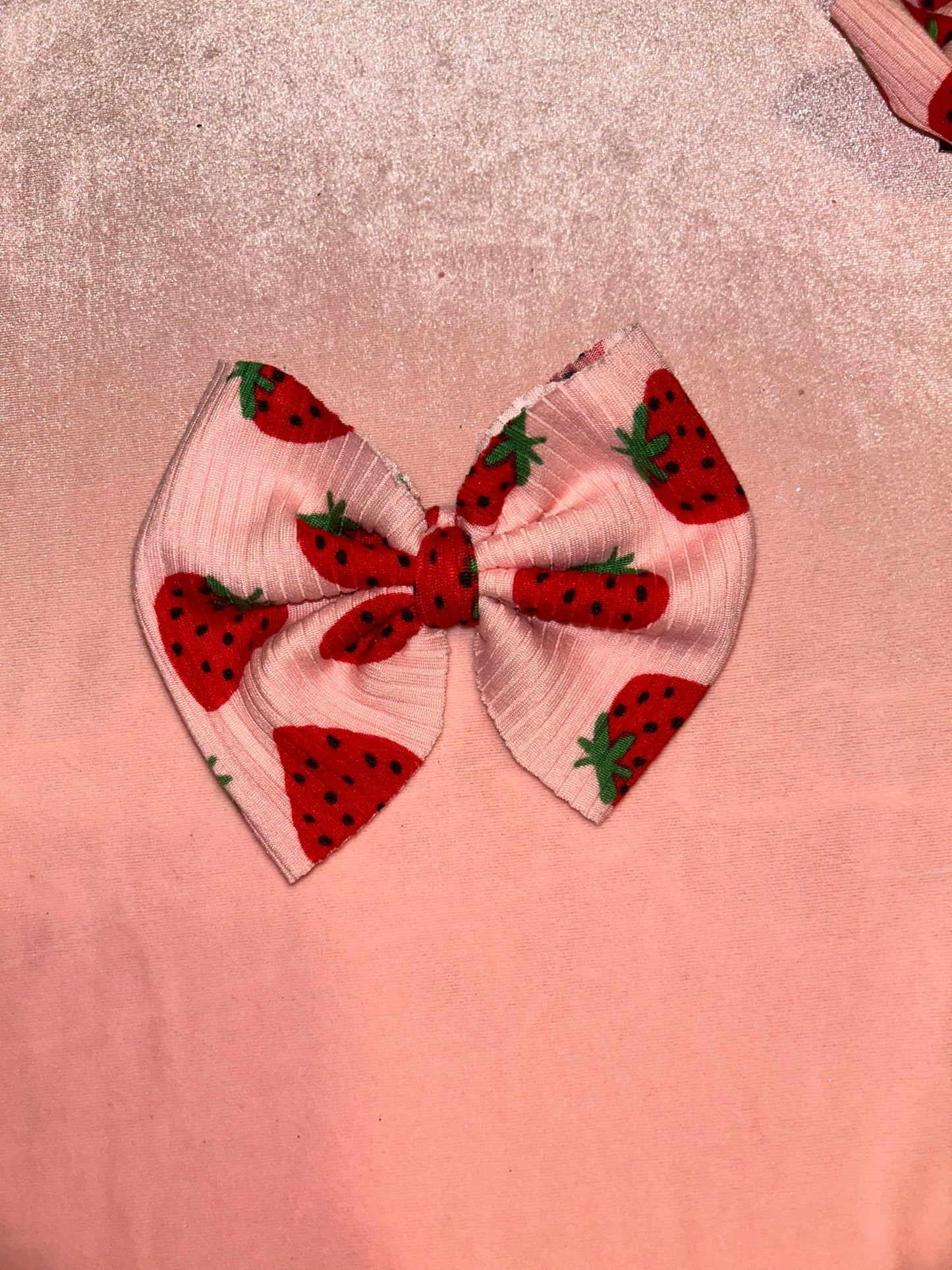 Strawberry bows