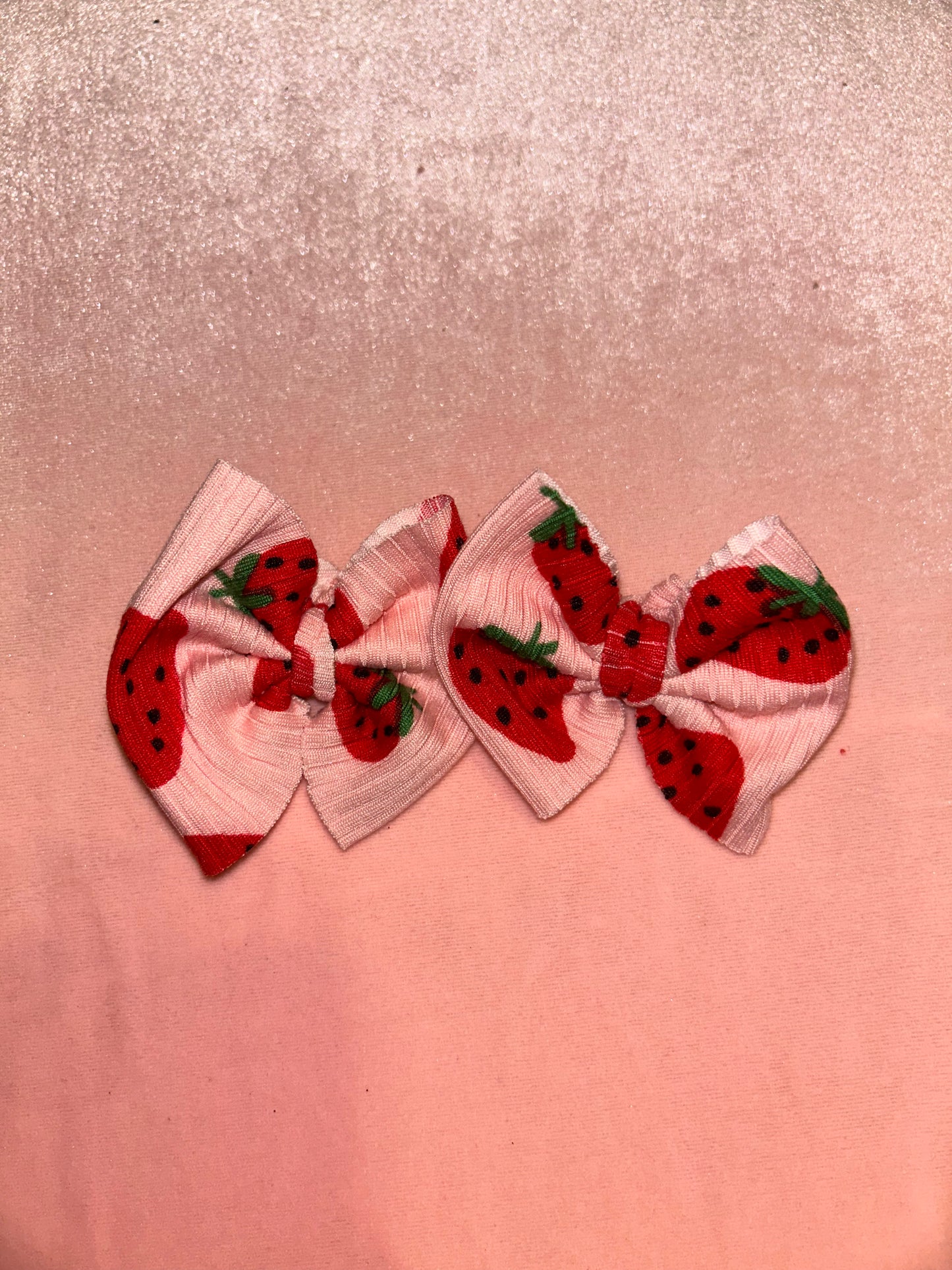 Strawberry bows